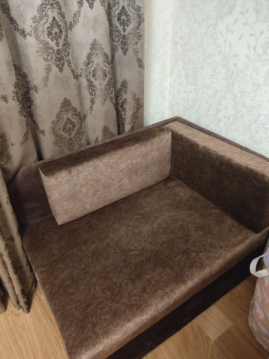 Диван крісло диванчик