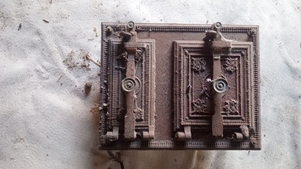 Drzwiczki pieca kaflowego