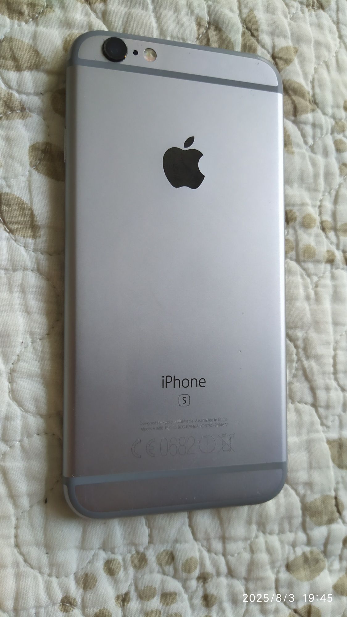 iPhone 6s -  64Gb оригінальний