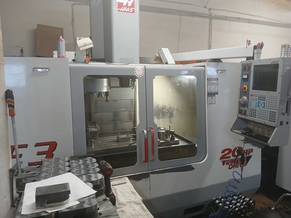 Haas VF-3 Frezarka CNC centrum