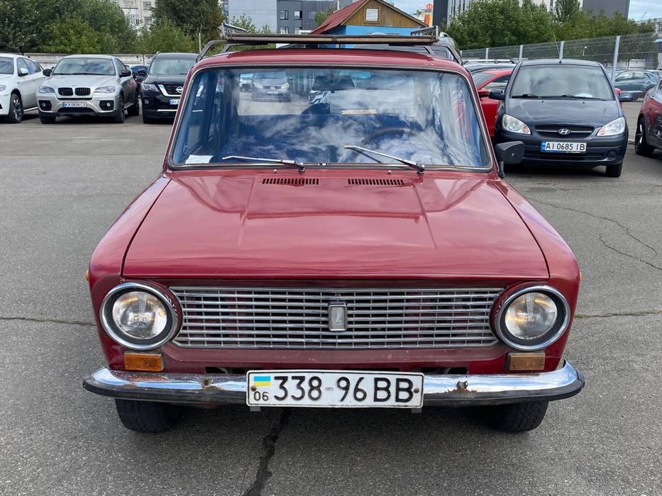 Продається машина Ваз 21013.