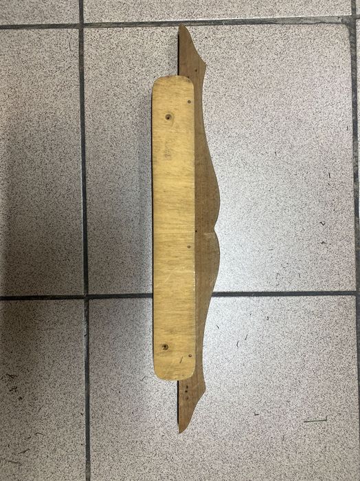 Ozdobne drewniane Plecy wykończeniowe do szafki