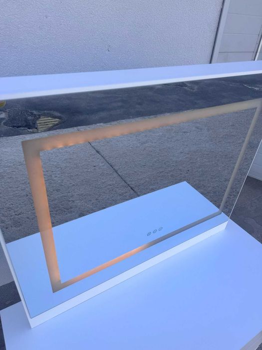 Toaletka kosmetyczna z lustrem duża oświetlenie do makijażu G430