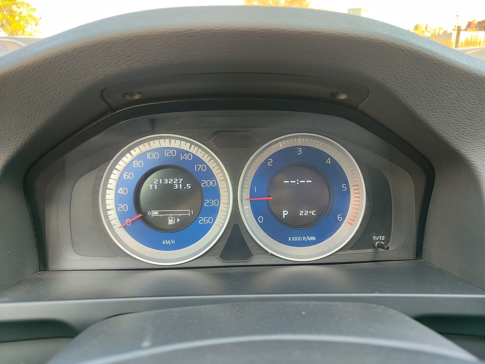 R-DESIGN Volvo V60 2,4 D5 AWD автомат 2013 ІДЕАЛ