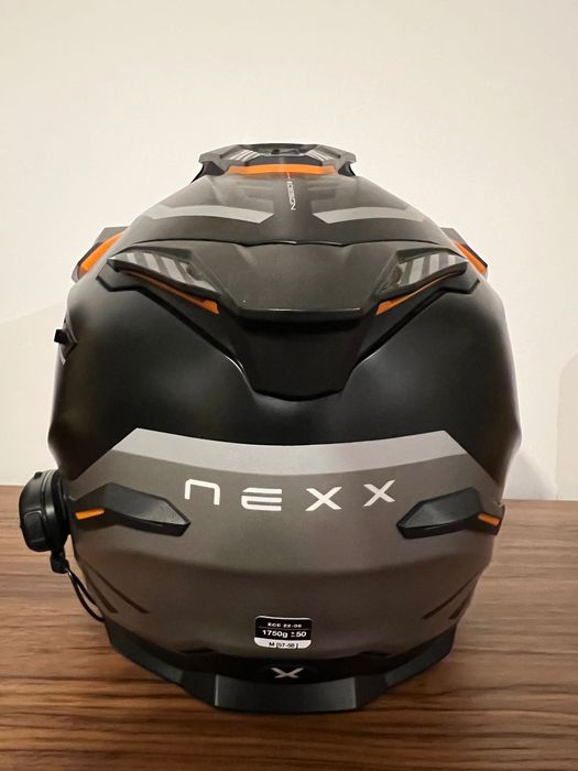 Capacete NEXX Y.TRAVL tamanho M  +. Intercomunicador Sena 5RLITE