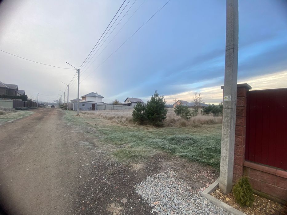 Щасливе продаю участок 8соток