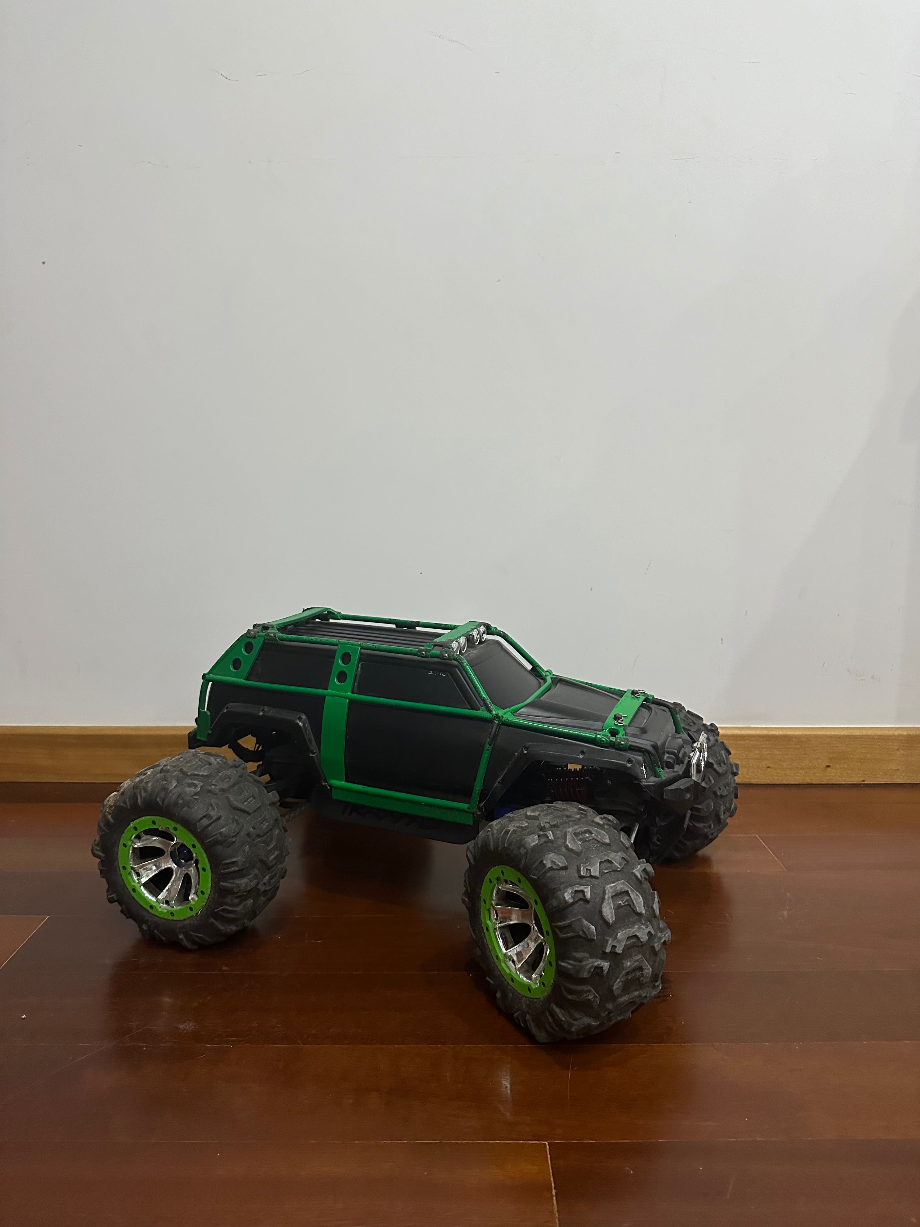 Carro a bateria Traxxas