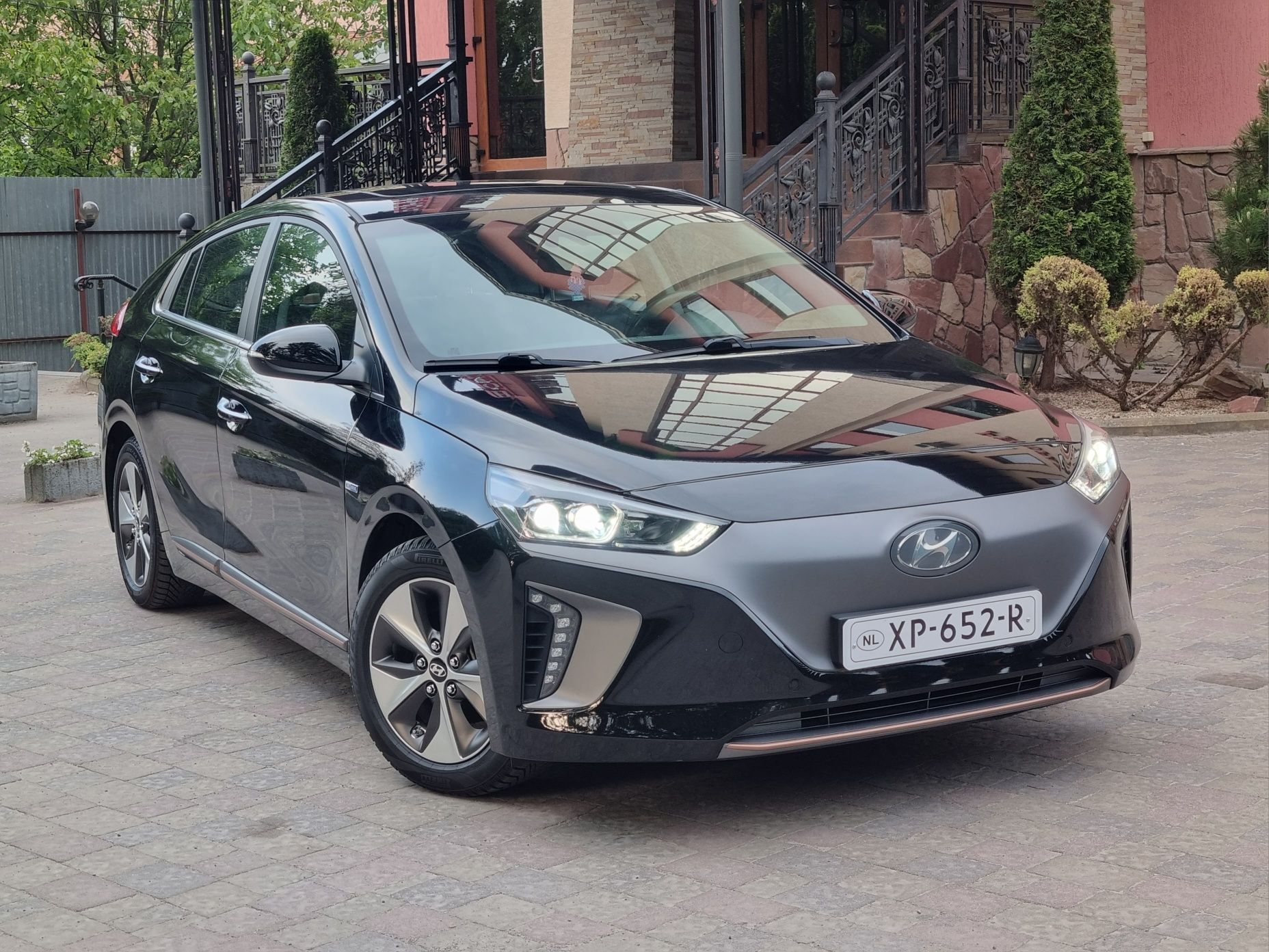 Електромобіль Hyundai Ioniq 28kw FULL PREMIUM + SOH100%