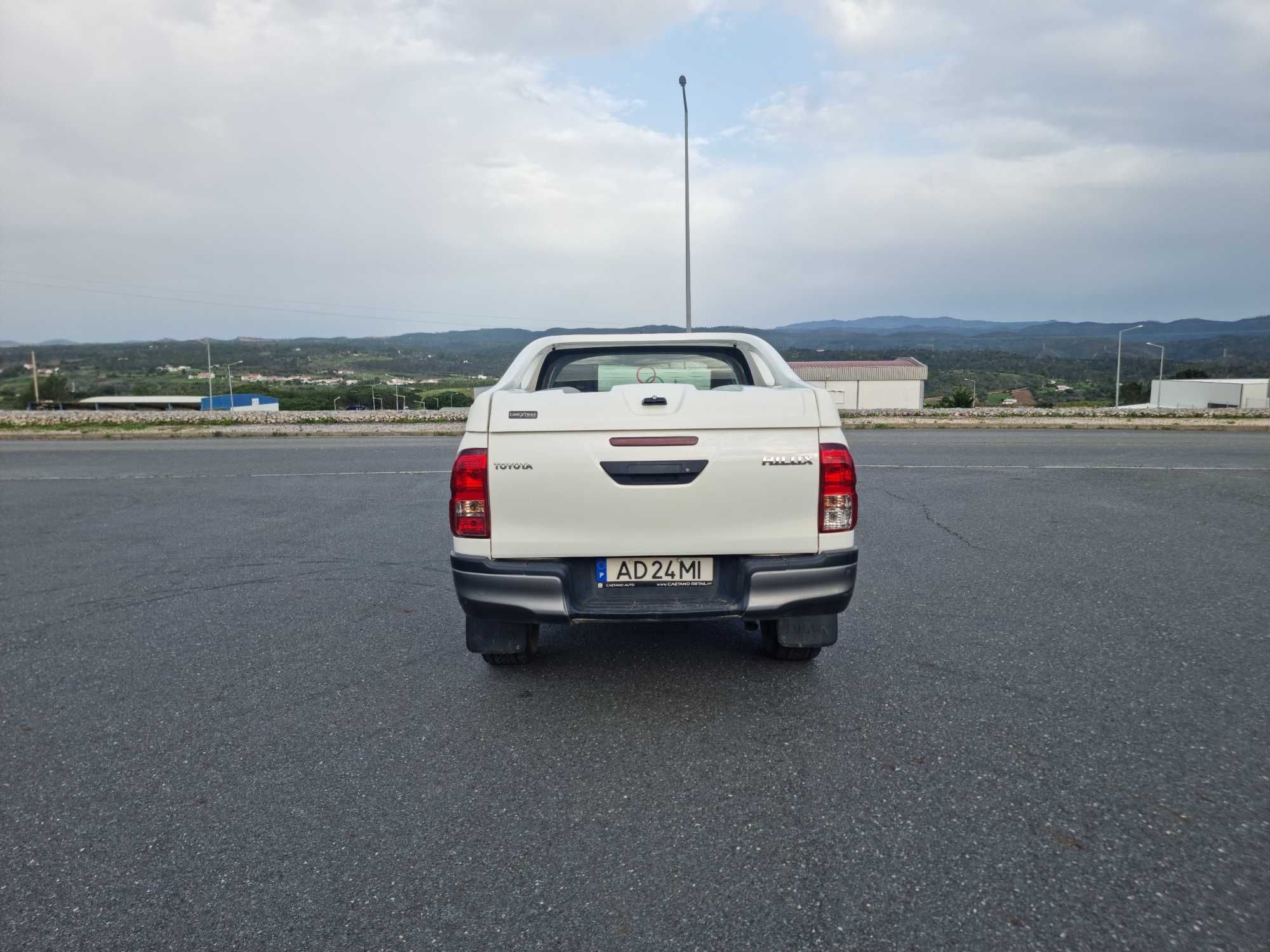 Toyota Hilux 2.4 D-4D 4WD CD CH