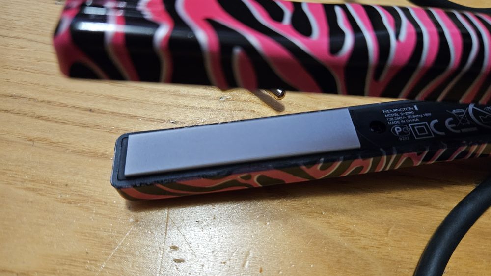 Prostownica mała turystyczna Remington