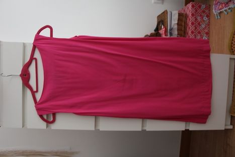 Vestido Rosa com risca branca