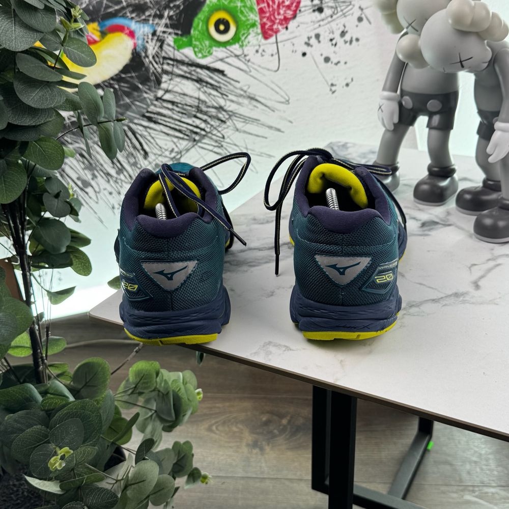 Кросівки Mizuno Wave Rider Gore Tex 45 розмір 2484