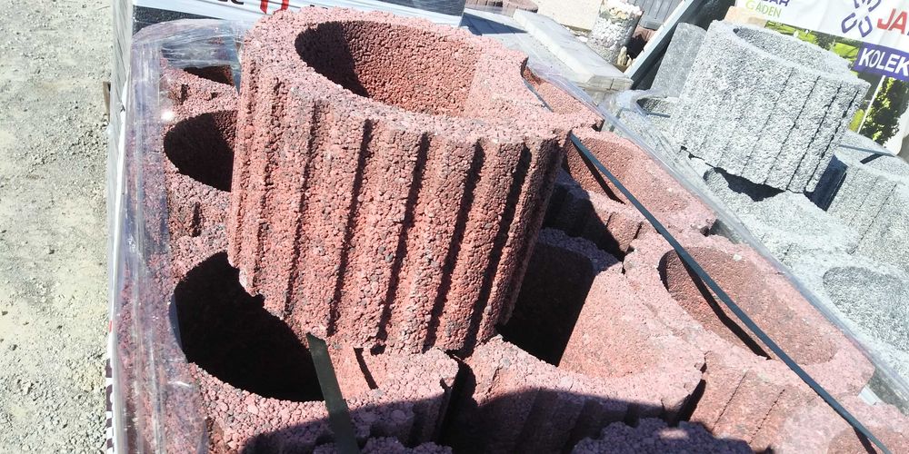 Donica doniczka kwietnik gazon betonowy gazony donice ogrodzenie mur