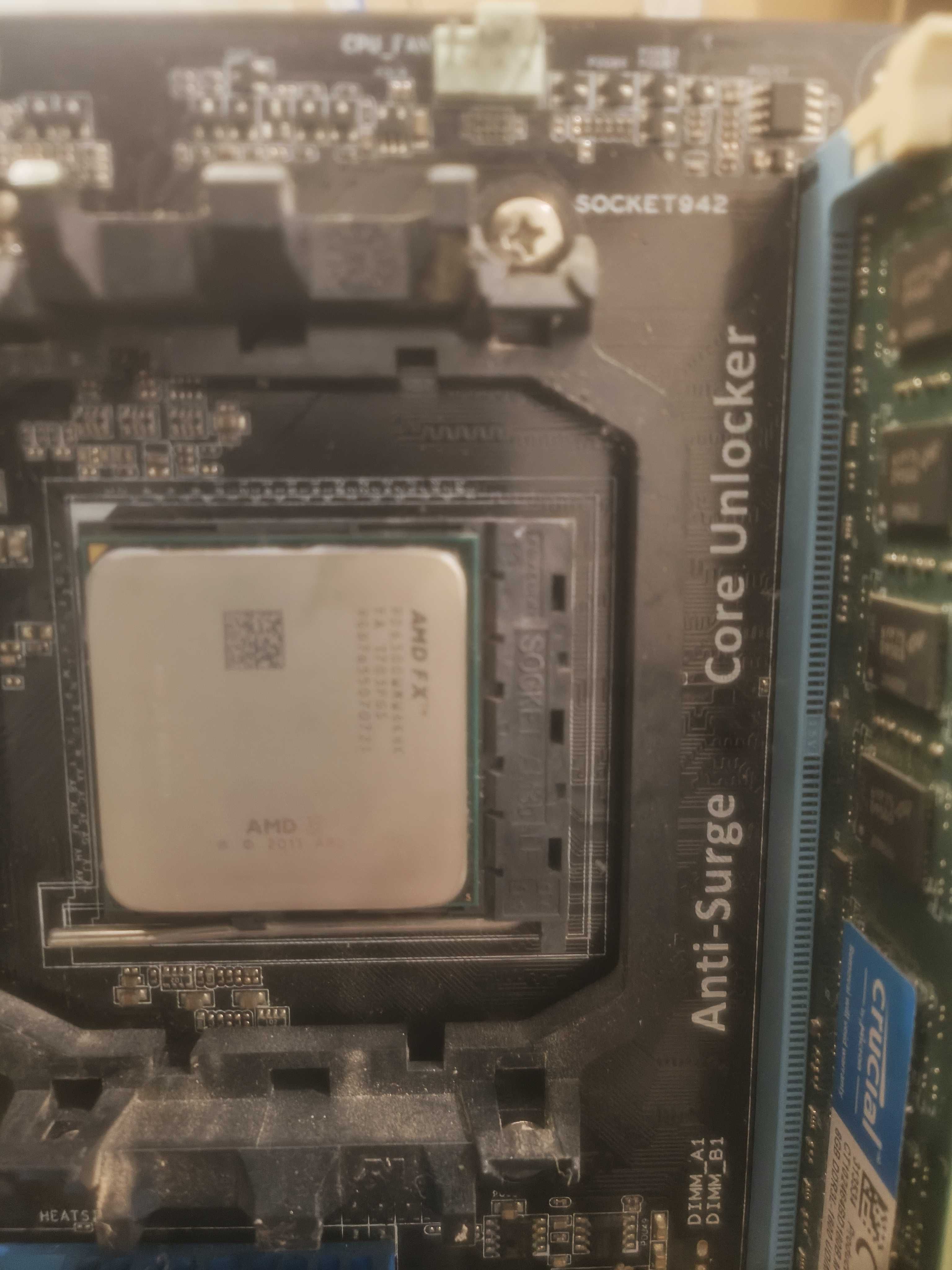 Vendo kit com Computador Torre gamer (SEM HDD) + brindes...