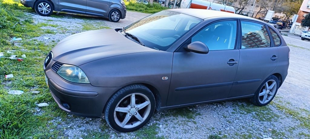 SEAT Ibiza sport 6L 1.4 100cv gasolina /troca