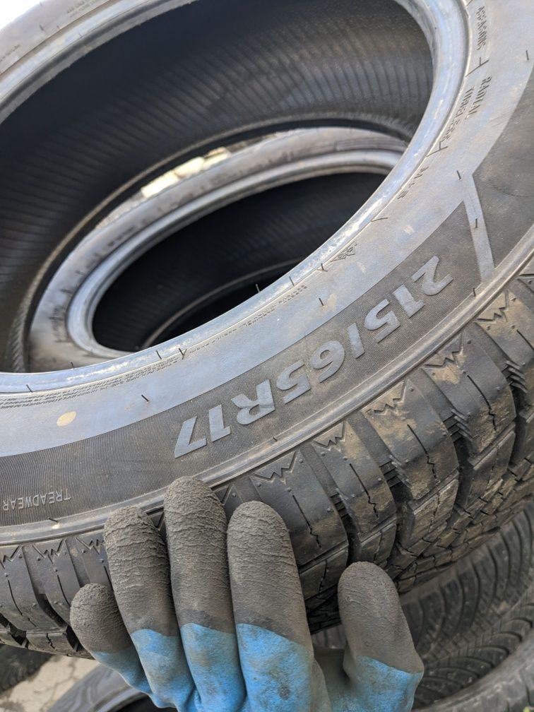 215/65R17 Mazzini 2024рік як нові