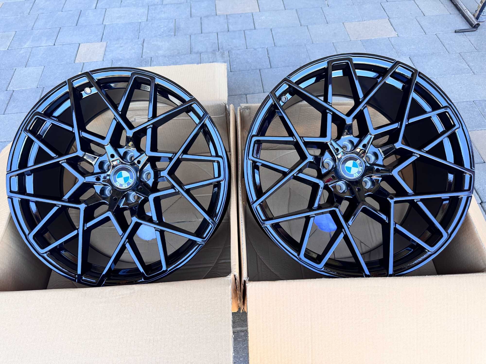 Нові Чорні диски R20 BMW G30 G20 G12 G11 F39 F48 G80 G22 G23 G26 G29