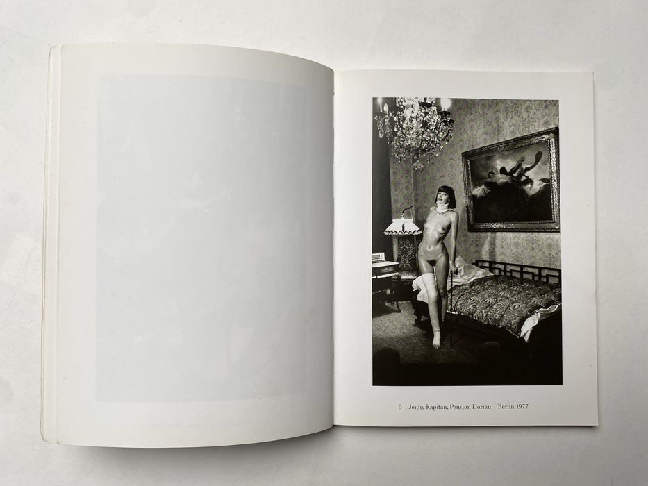 Книга фотографа Helmut Newton - Private Property
