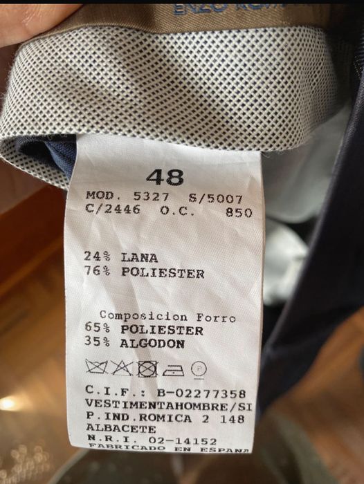 Fato noivo Enzo Romano (inclui camisa, gravata e colete) NOVO