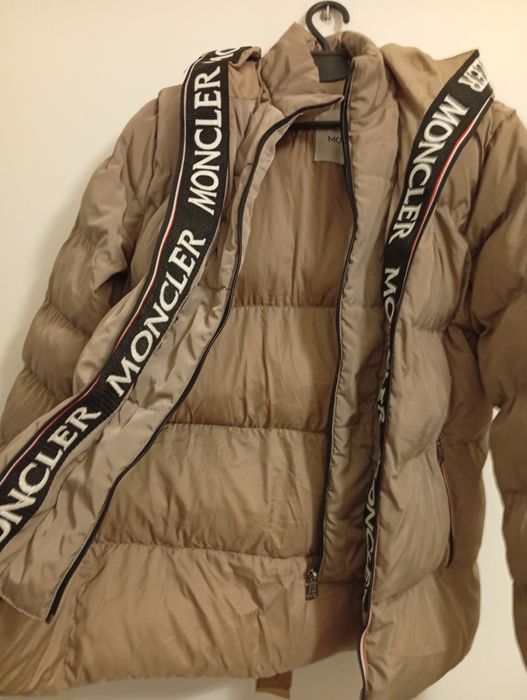 Moncler piękne zimowe puchowe kurtki damskie