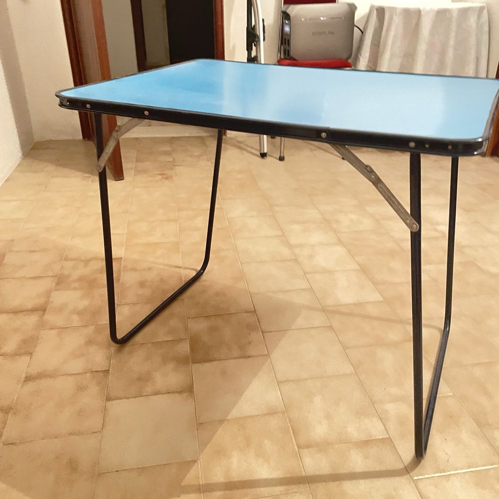 mesa campismo azul