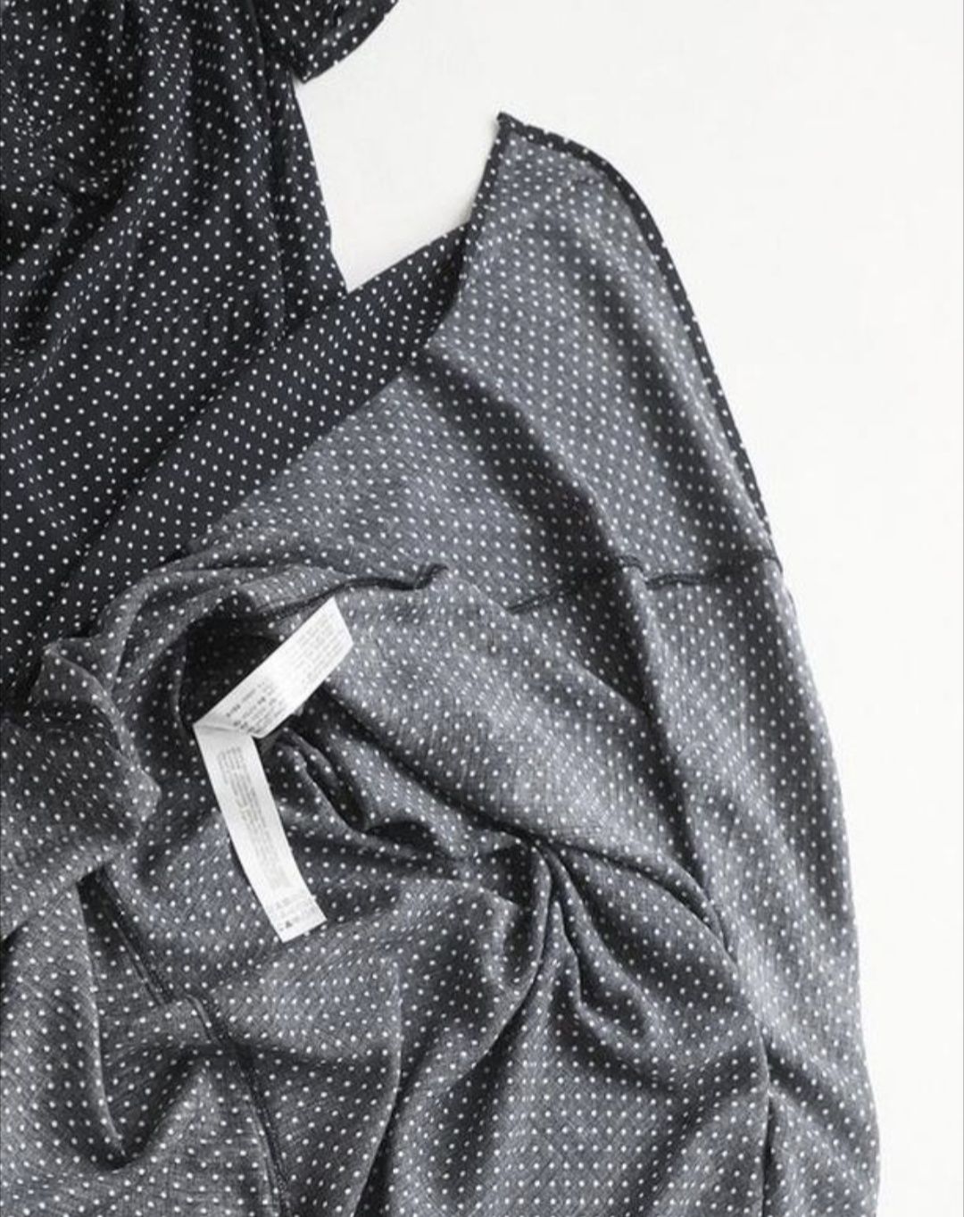 Сукня міді з вирізом Zara