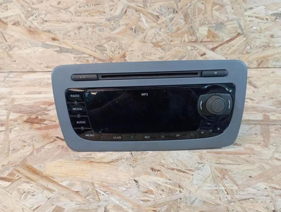 Rádio / auto-rádio SEAT Ibiza IV (6J5, 6P1)