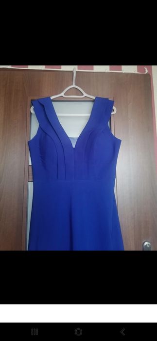 Długa suknia wieczorowa