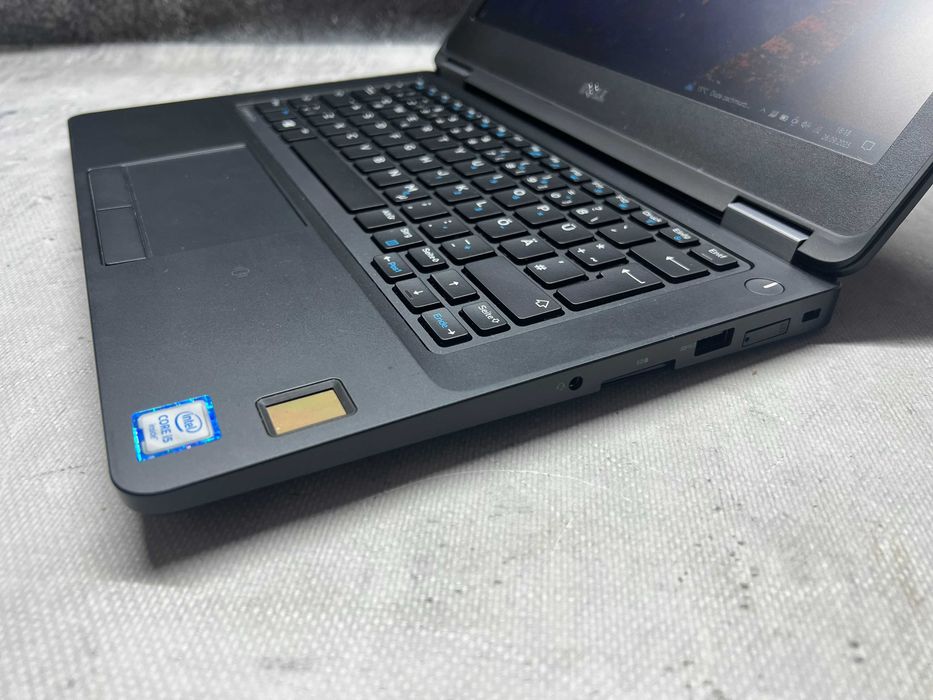 DELL Latitude / i5 6200 2.8GHz / 8GB DDR4 / 256SSD / Win10Pro / 12.5HD
