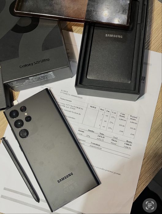 Samsung Galaxy S22 Ultra 8/128 GB – stan jak nowy, komplet