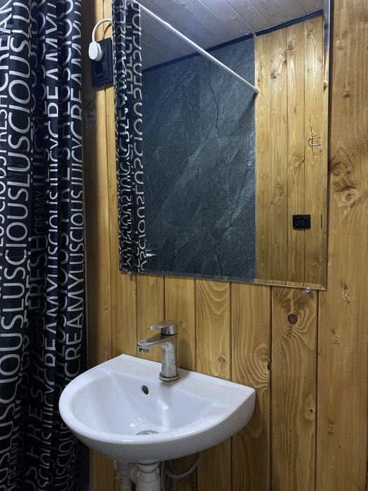 Подобова оренда будинку з чаном у Львові вул. Медової Печери