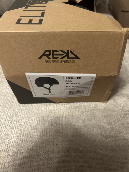 nowy kask rowerowy/ na deskorolkę L/XL