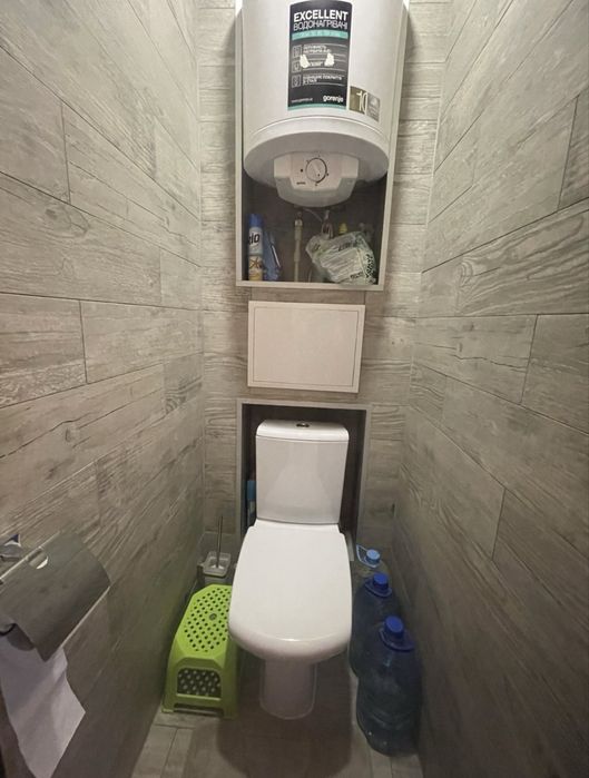 Продається 4 кімнатна квартира