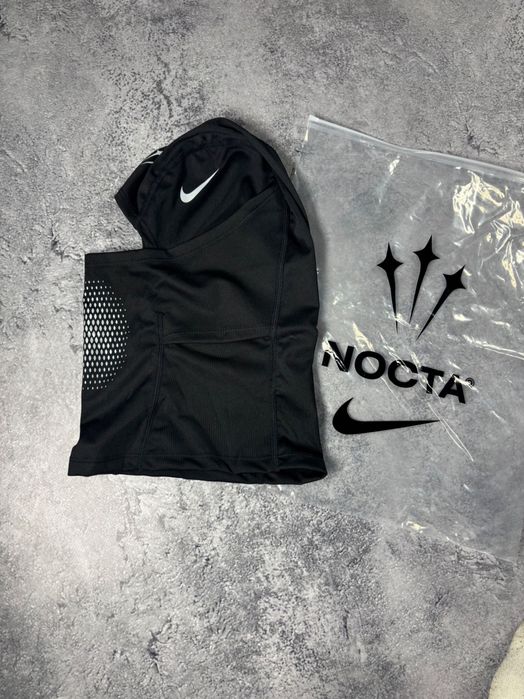 Sprzedam kominiarkę Nike nocta