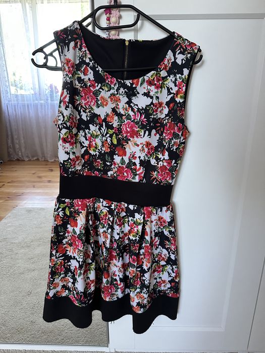 Letnia sukienka w kwiaty