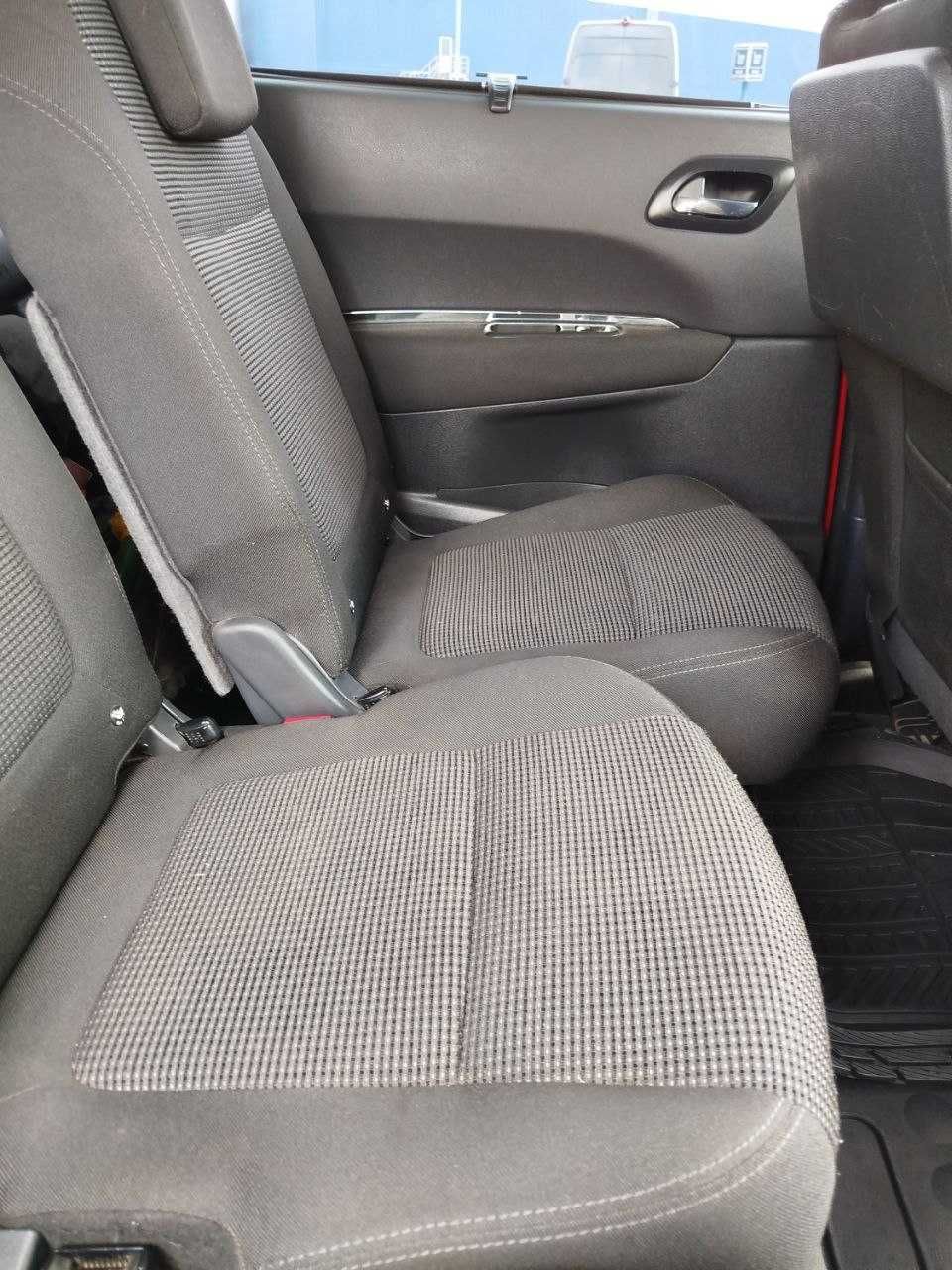 Peugeot 5008, 1,6HDI, Дизель 16 кл.