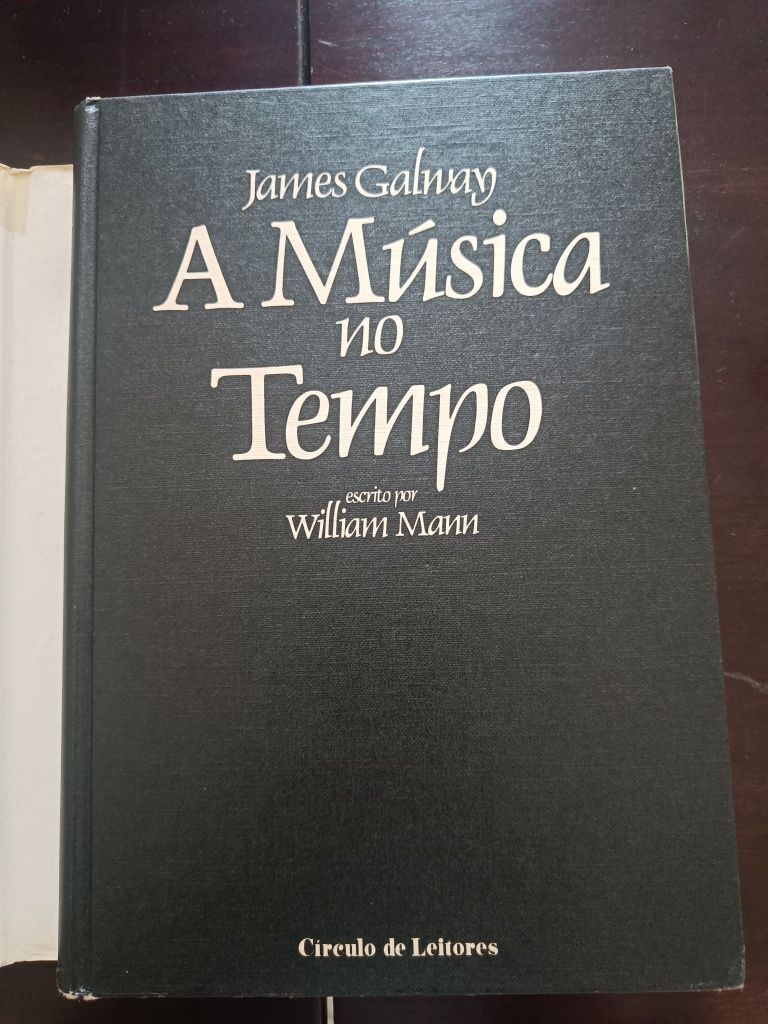 Livro A Música no Tempo - James Galway