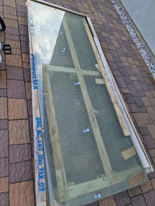 Szyby hartowane pergolux 232x88 grubość 0,8