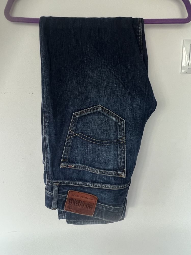 Hilfiger jeansy męskie 30/32 granatow 85