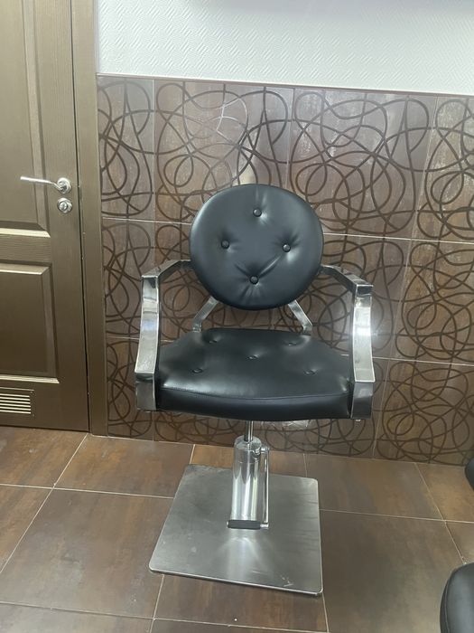 Крісло перукарське