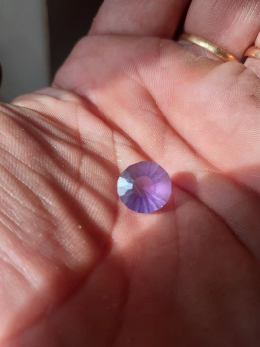 Gemas naturais lapidadas para venda