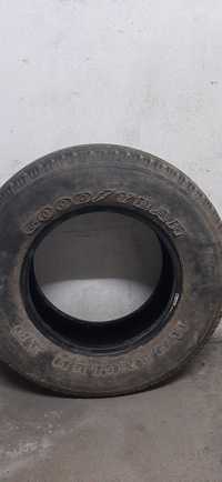 Pneu Wrangler Goodyear 245 70 R16 - opel Frontera