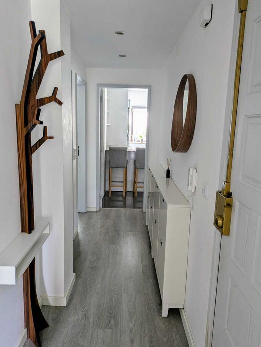 Apartamento T2 de 80m2 e garagem fechada em Coimbra