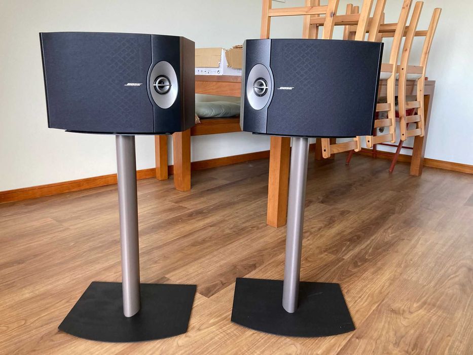 Colunas Bose 301V c/ Suportes
