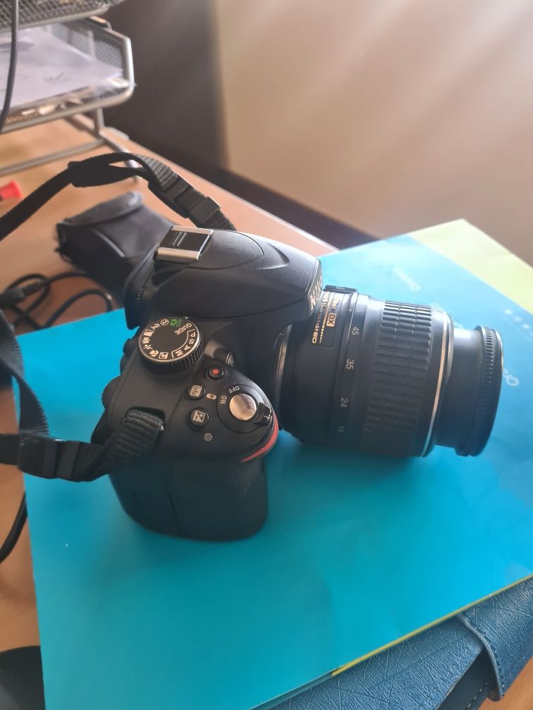 Máquina fotográfica Nikon D3200