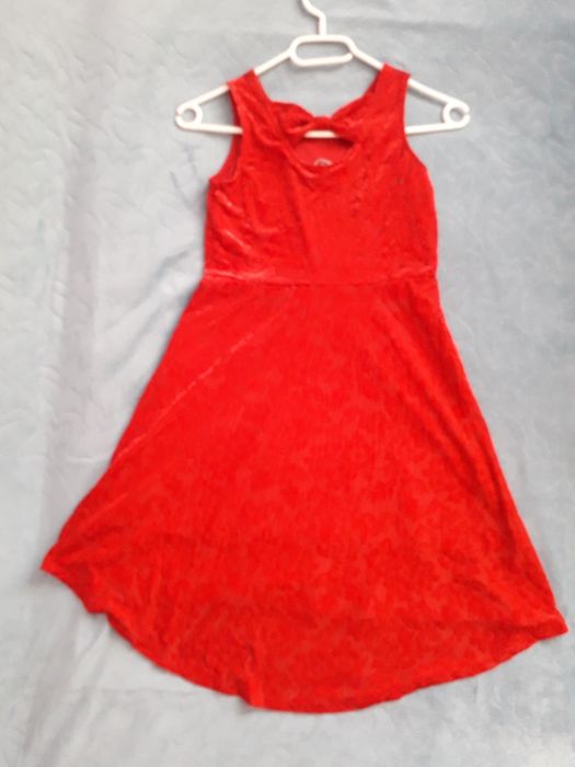 Świąteczna sukienka dla dziewczynki