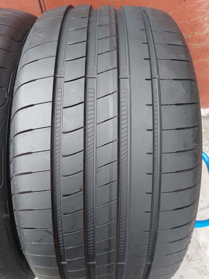 275/40/18 R18 GoodYear Eagle F1 MO 2шт ціна за 1шт літо шини