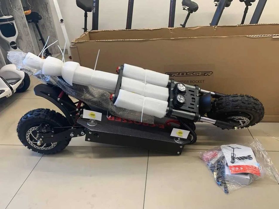 Новый в коробке самокат Crosser Rocket 11  3200W, 25Ah