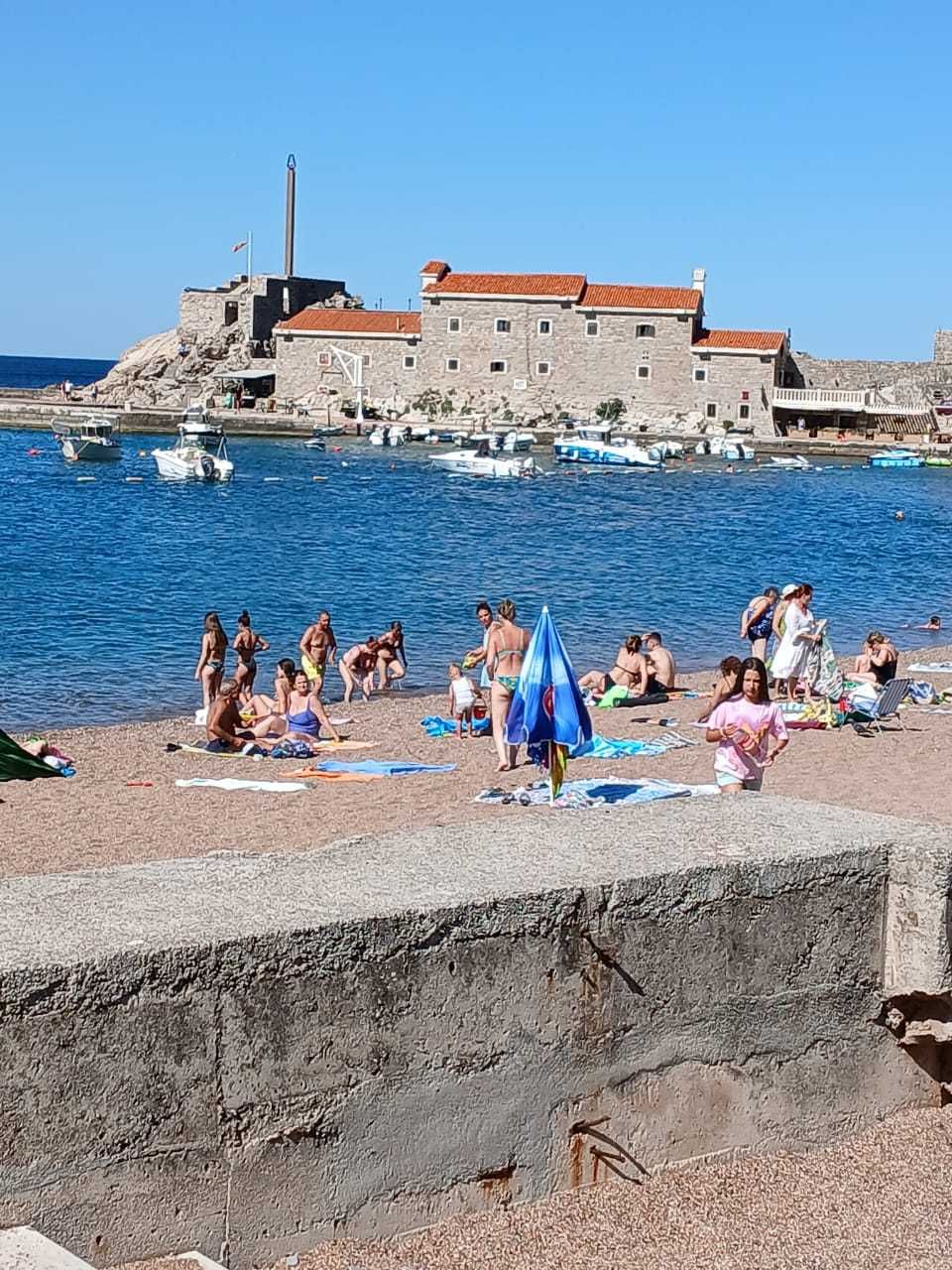 Сдам студию в Черногории г . Петровац