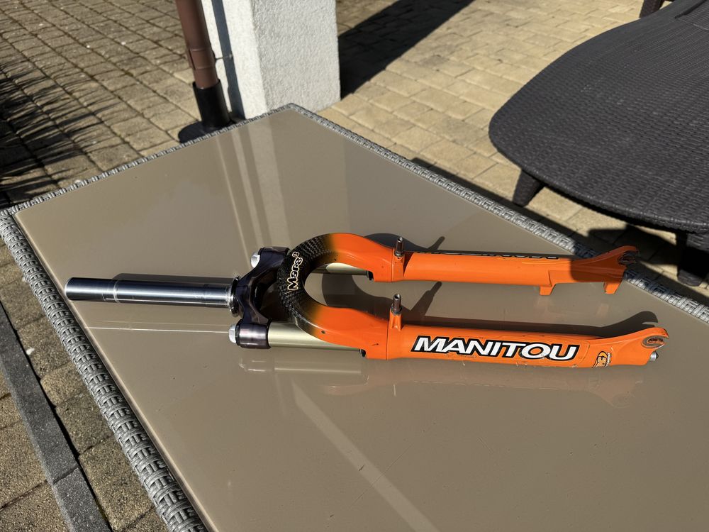 Amortyzator Manitou Mars C 1-1/8" TPC Carbon Retro MTB 2000